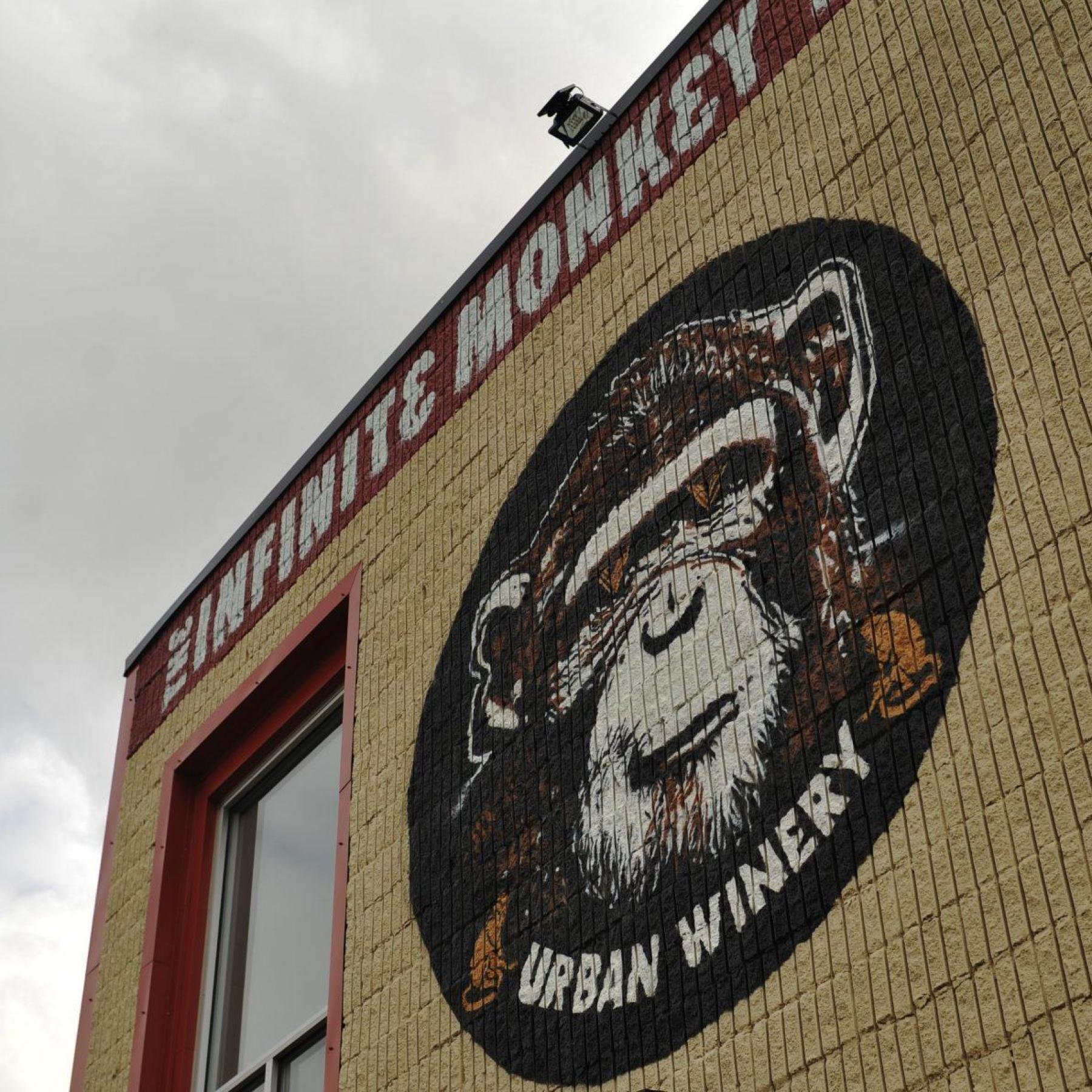 The Infinite Monkey Theorem, Bar in Denver