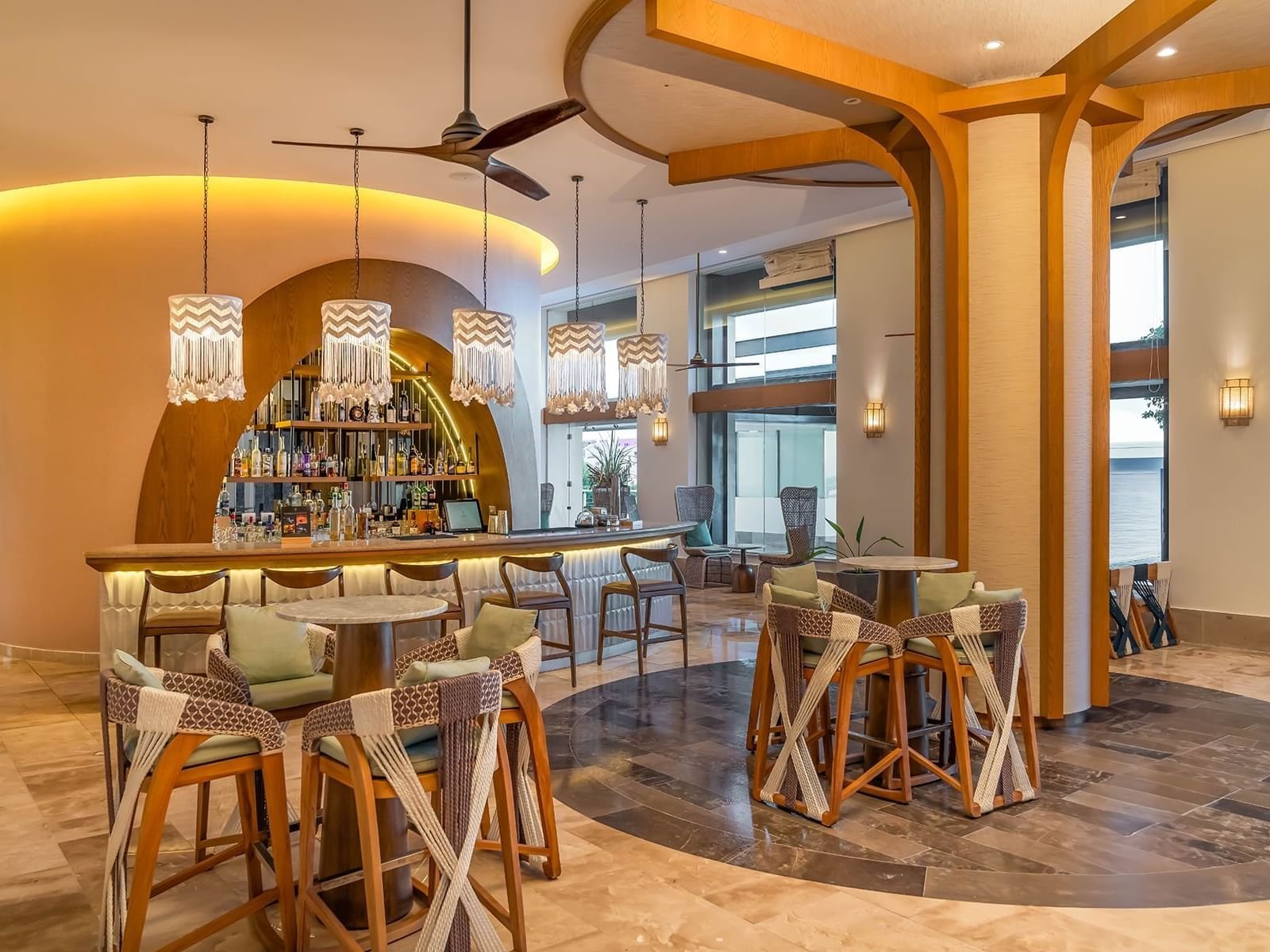 Havens Lounge, Bar in Cancún