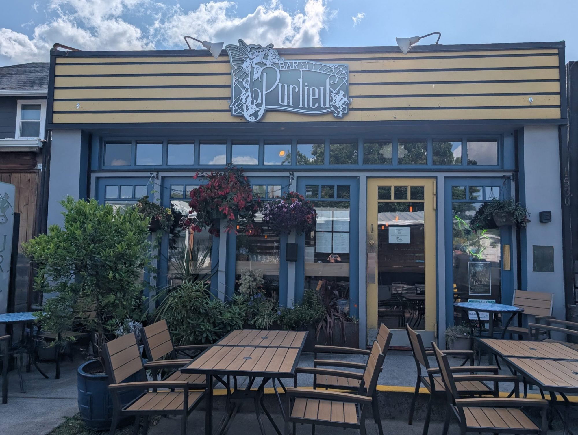 Bar Purlieu, Bar in Eugene