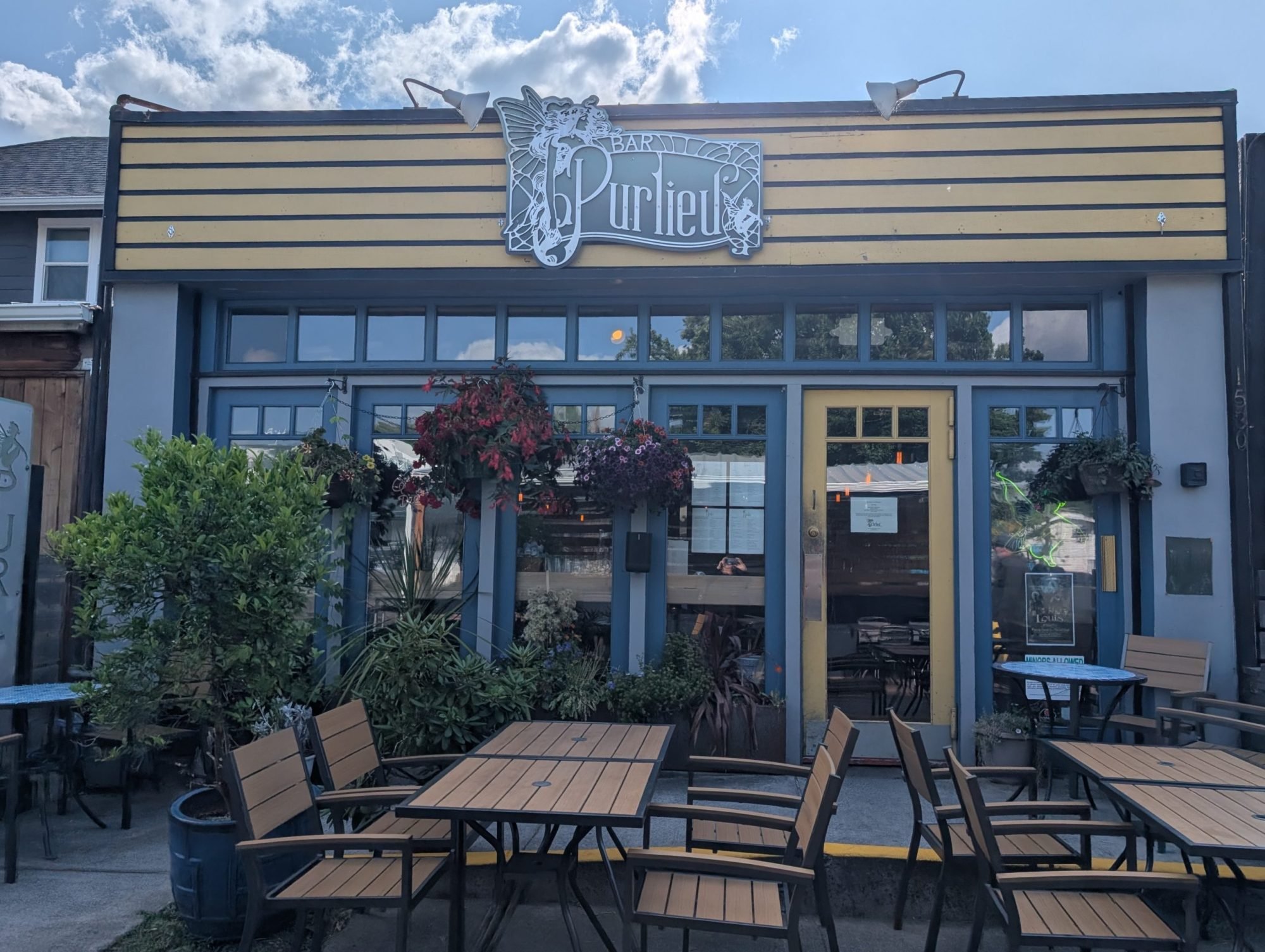 Bar Purlieu bar in Eugene, United States