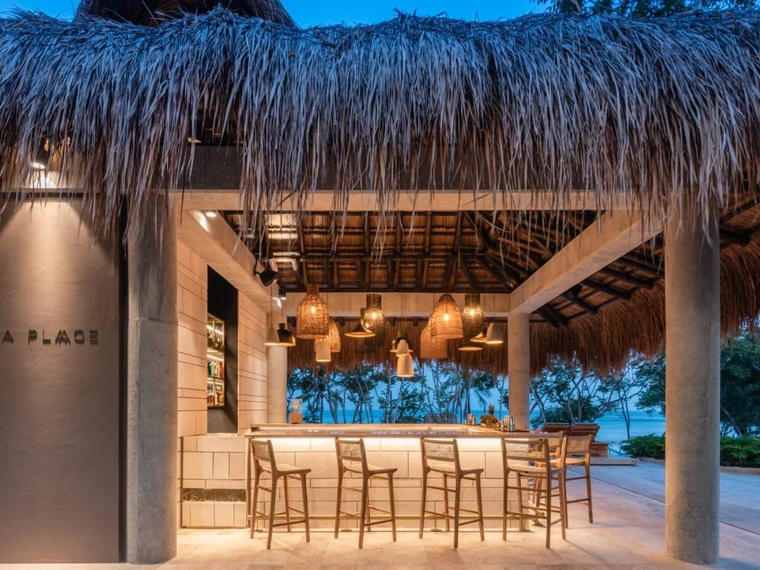 Bar La Plage, Cartagena, Colombia