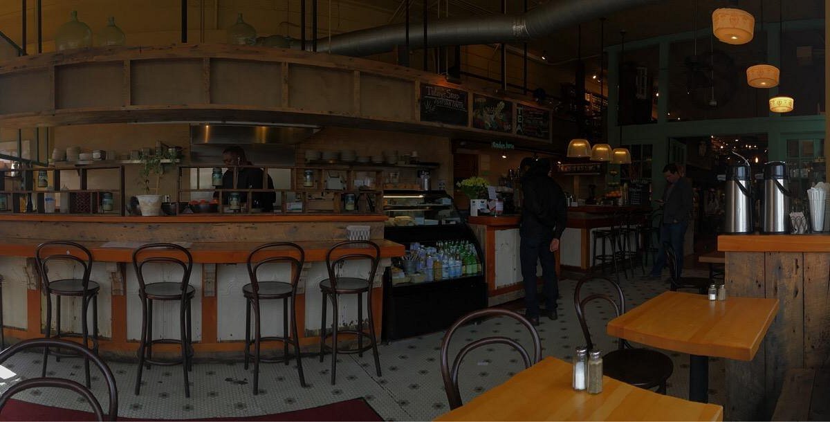 Tao Organic Cafe + Herbery bar in Minneapolis, United States