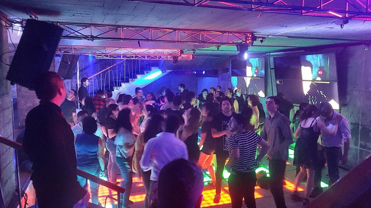 Blondie, Santiago, Chile