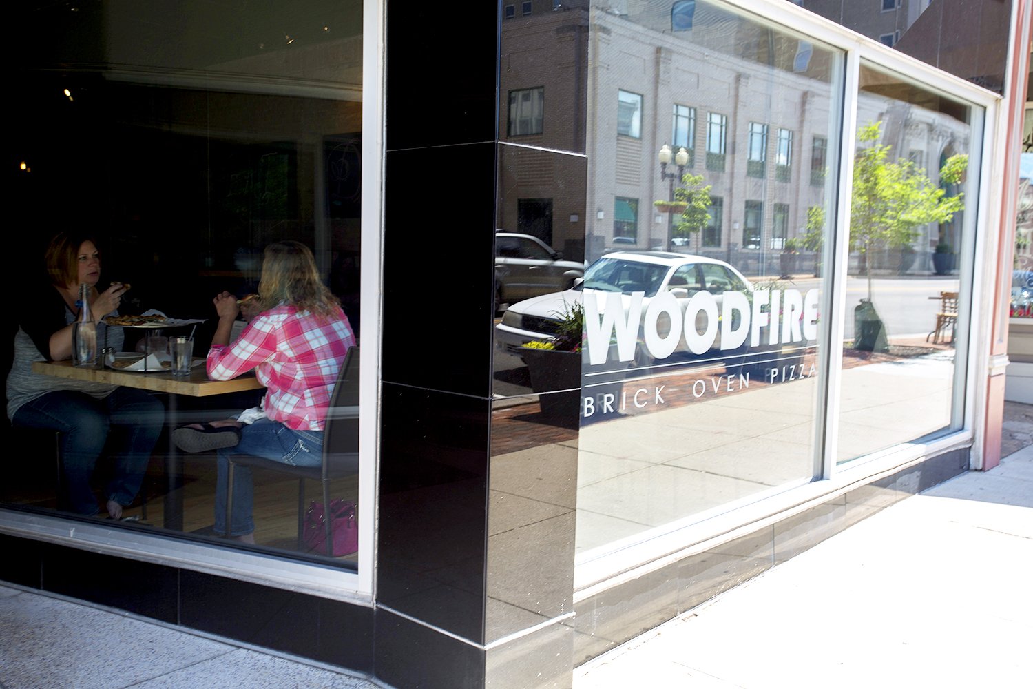Woodfire Rockford, Rockford, United States
