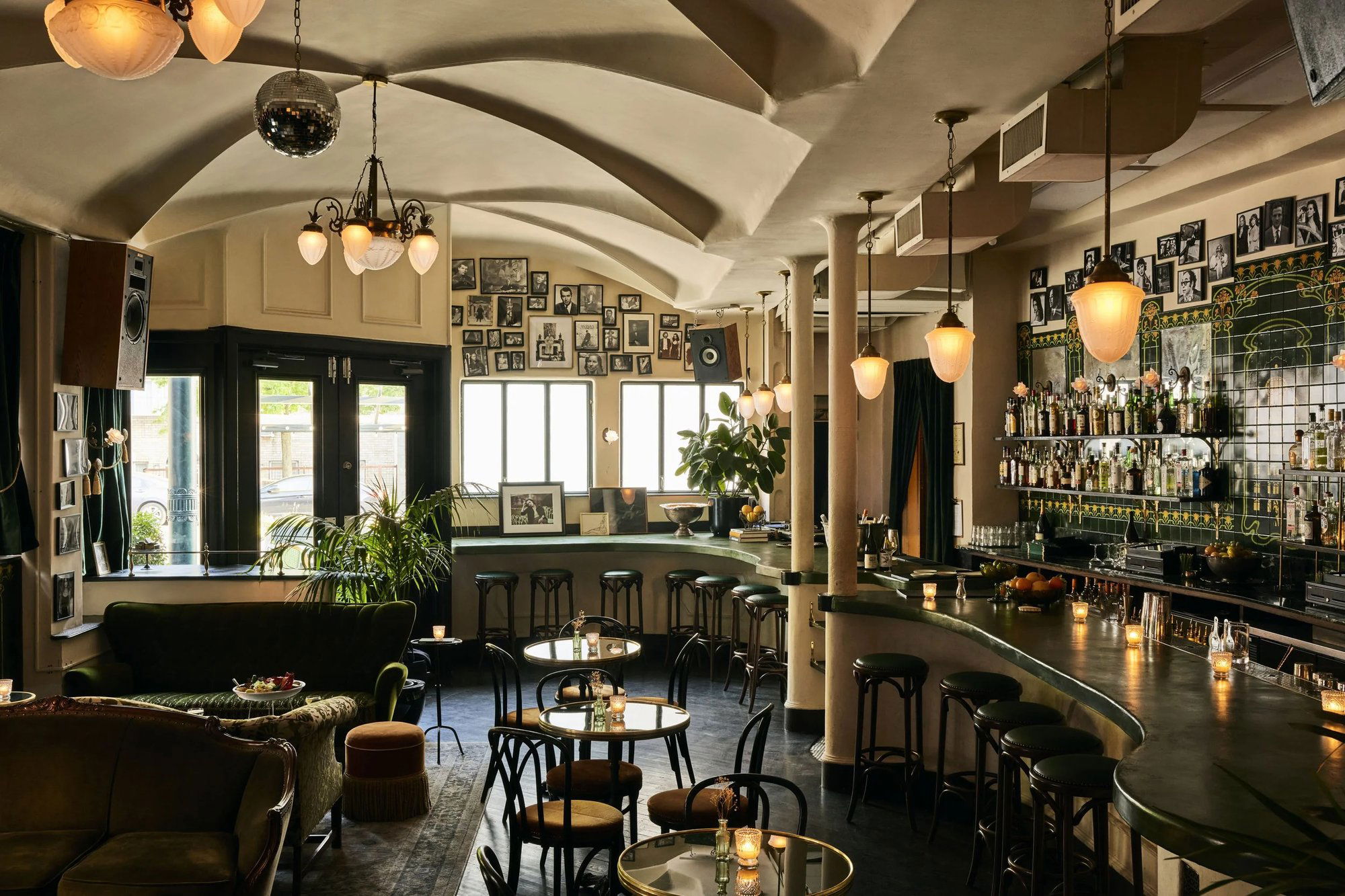 Deux Chats, Bar in New York City
