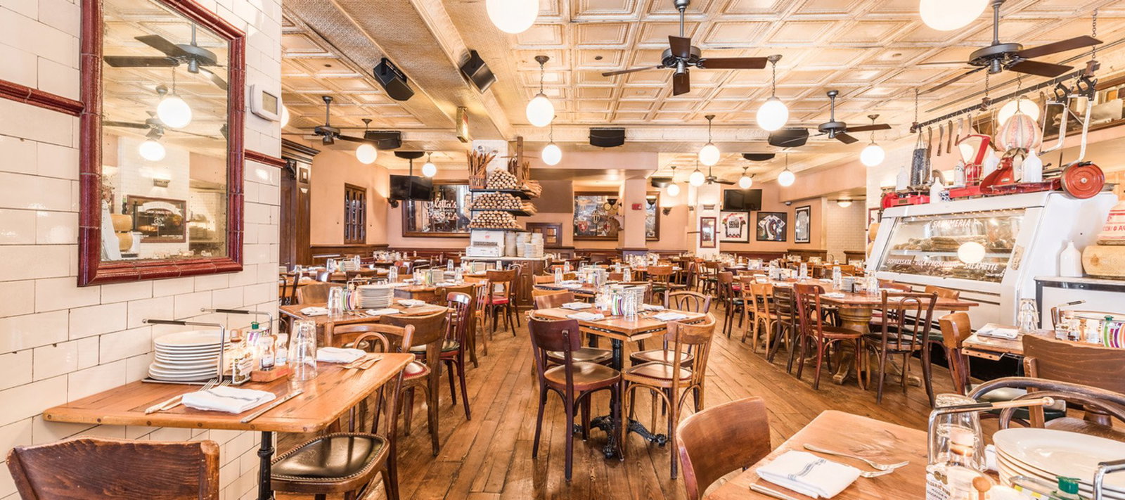 Quartino Ristorante, Chicago, United States