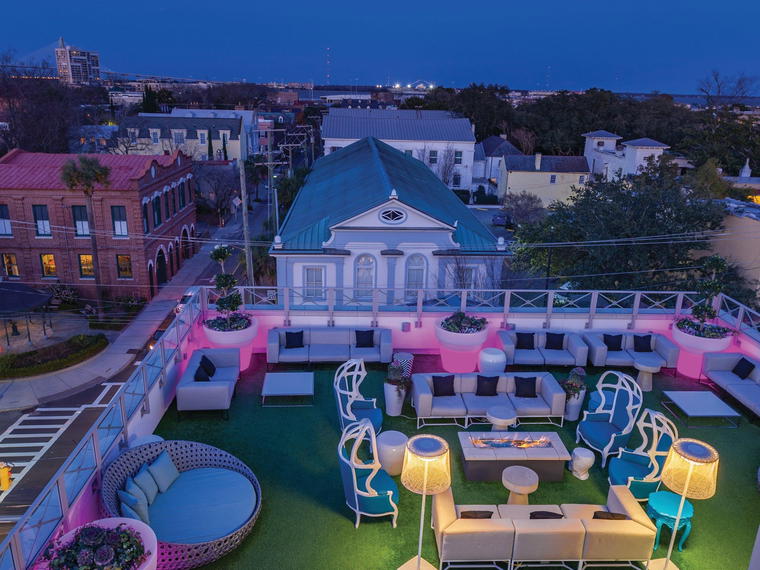 Élevé Rooftop Restaurant & Lounge, Charleston, United States