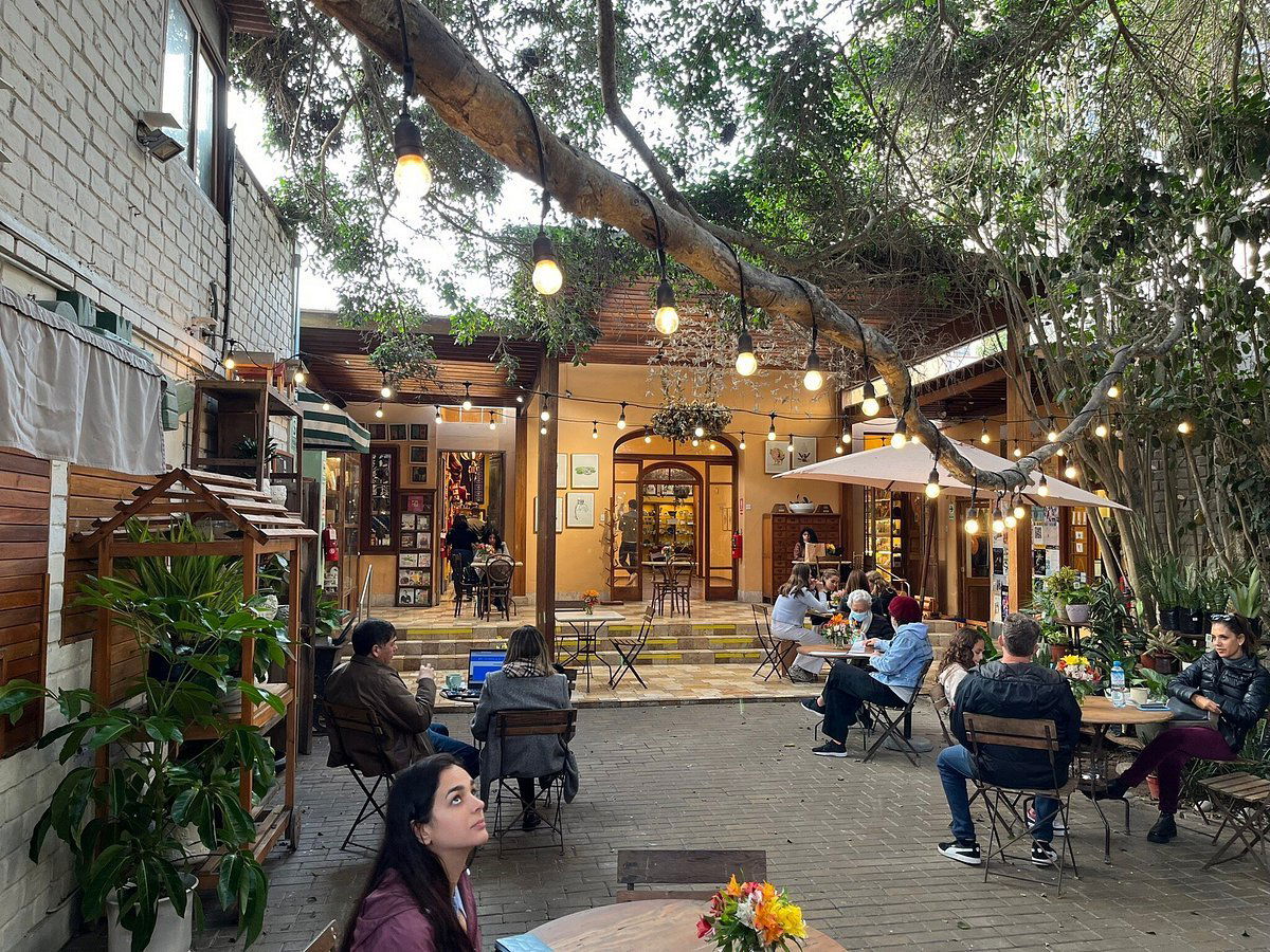 Dédalo, Bar in Lima