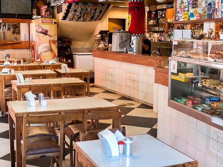 Las Flores Bar & Pizza, Montevideo, Uruguay