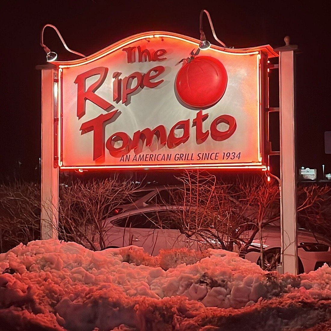 Ripe Tomato An American Grill, Bar in Malta