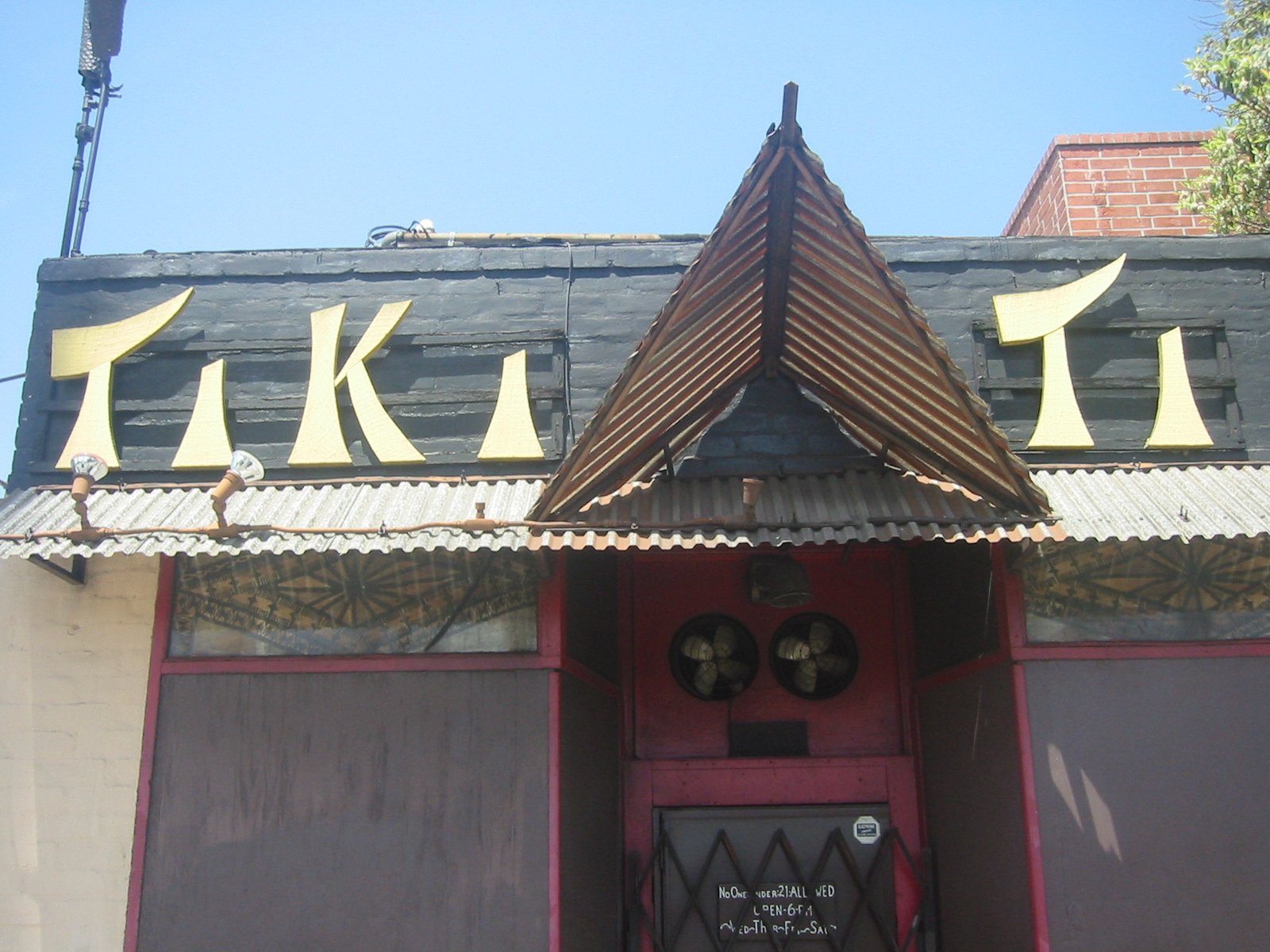 Tiki-Ti bar in Los Angeles, United States