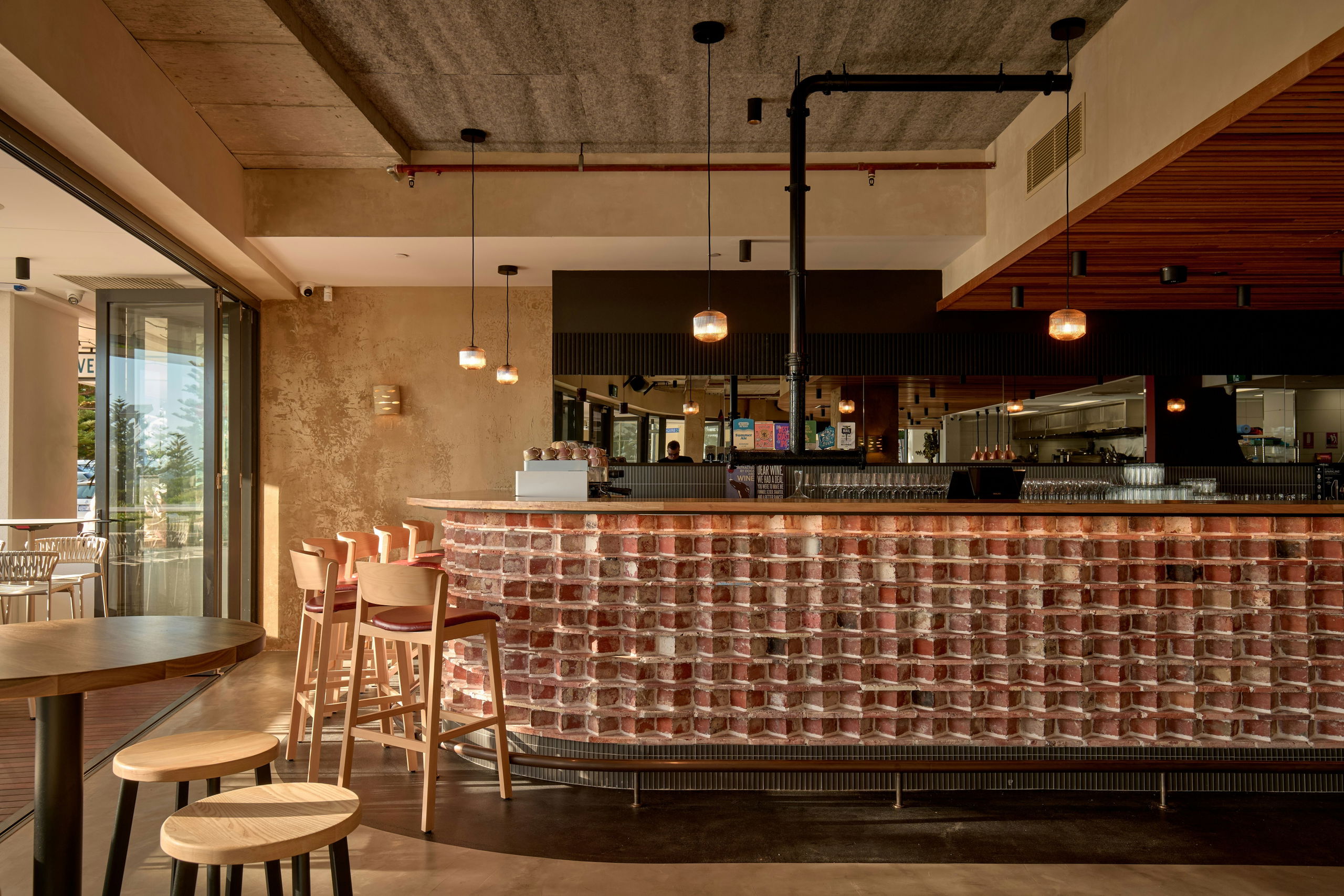 Brighton Wine Bar, Bar in Perth