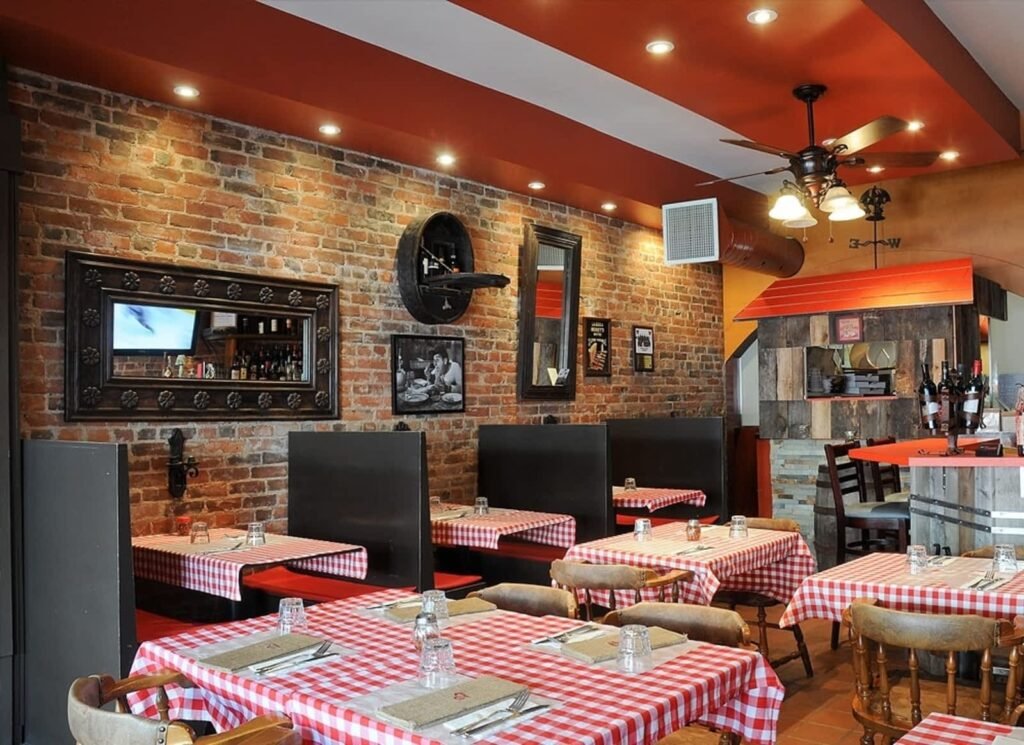 Trattoria Taverniti bar in Toronto, Canada