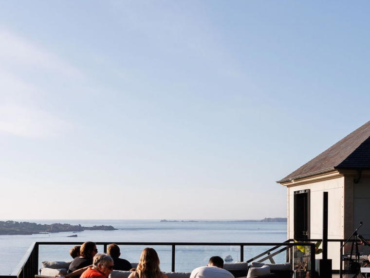 Bar de l'Agapa, Perros-Guirec, France