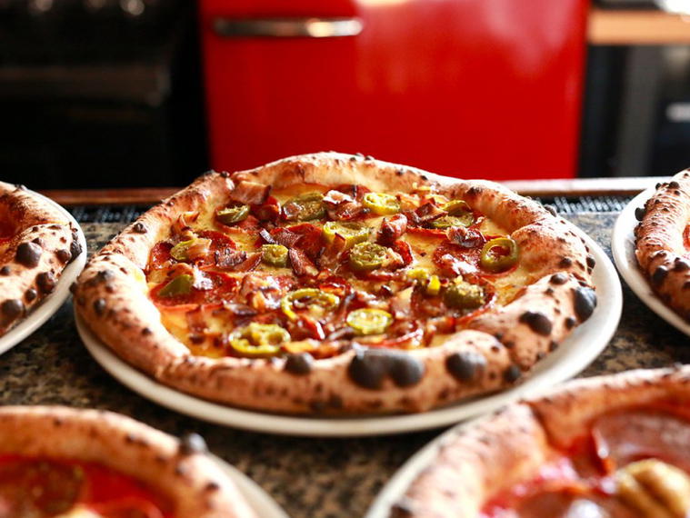 Pizzeoli Wood Fired Pizza, St Louis, United States