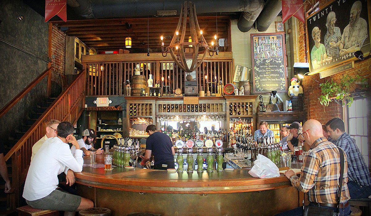 Brick Store Pub, Bar in Decatur