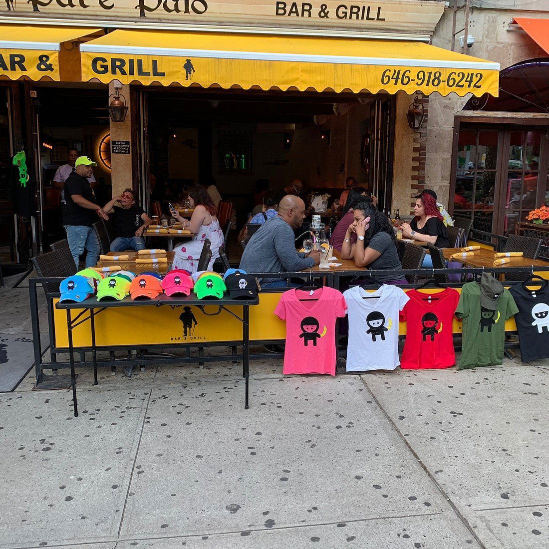 Pat'e Palo Bar & Grill, Bar in New York City