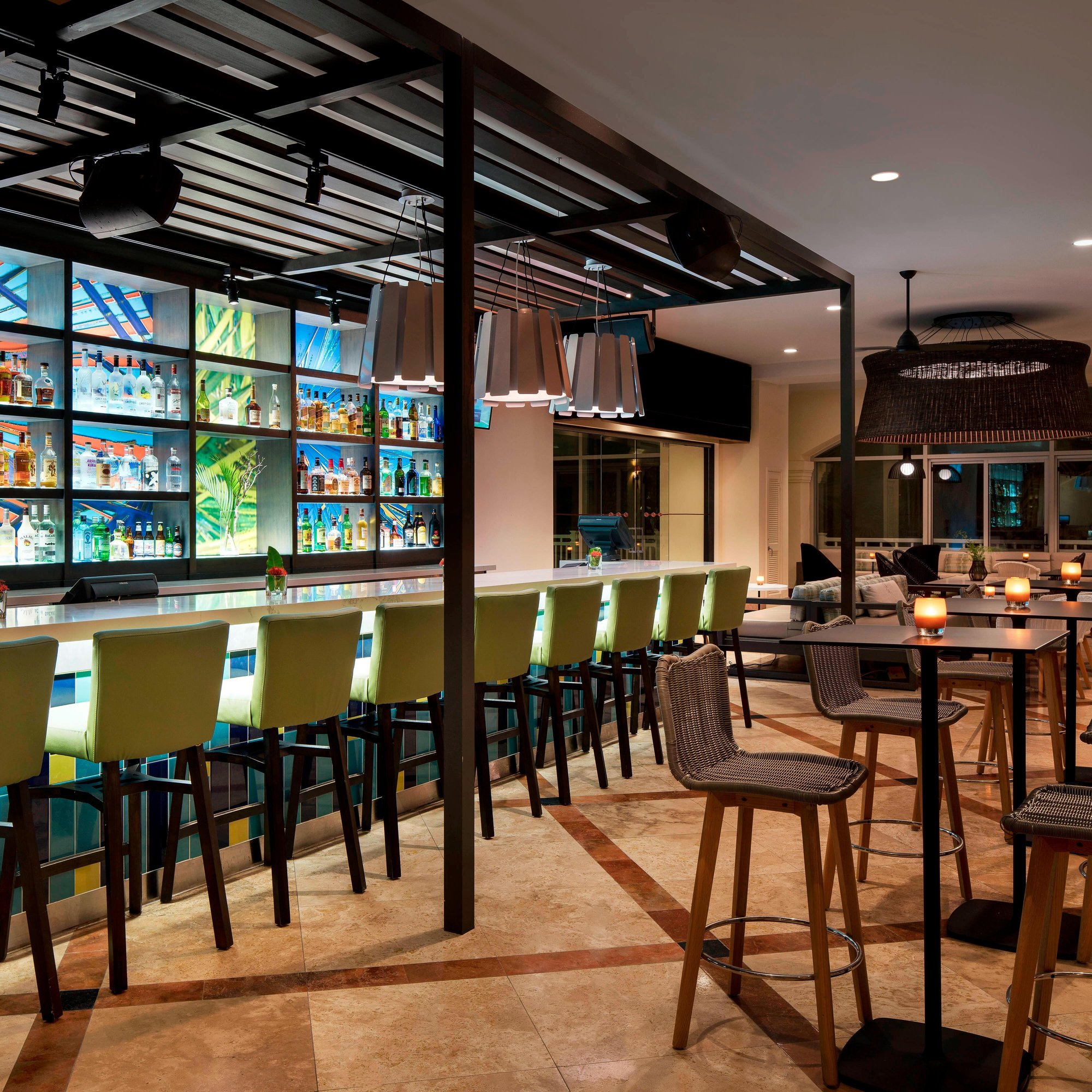 ARWEE - Great Room Lobby Bar