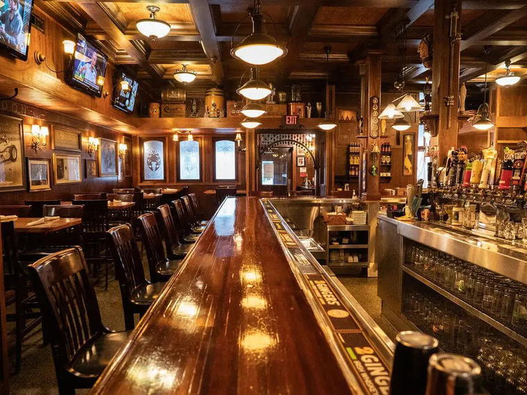 Aristocrat Pub & Oxford Room, Indianapolis, United States