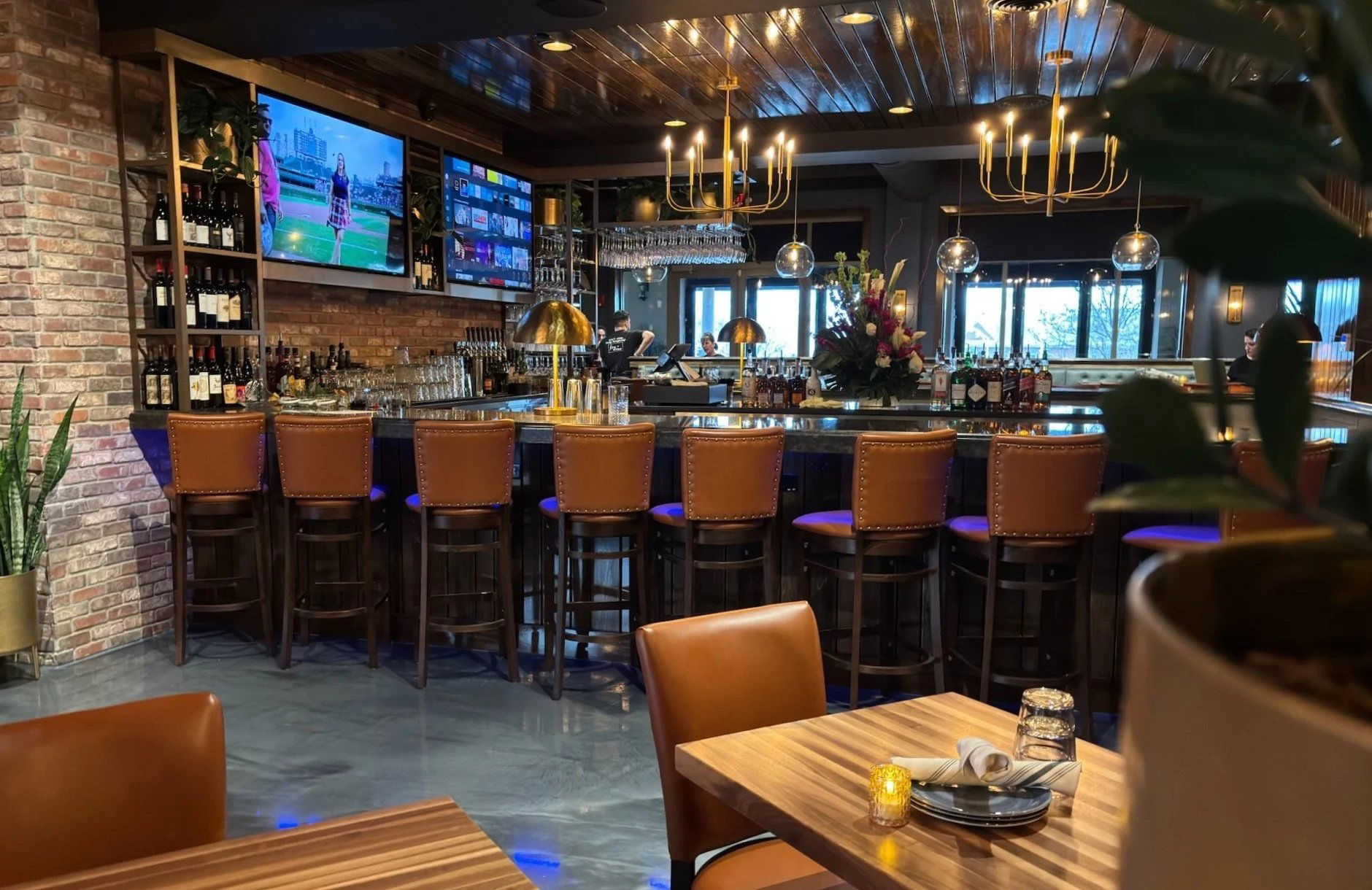 fire + wine, Bar in Glen Ellyn