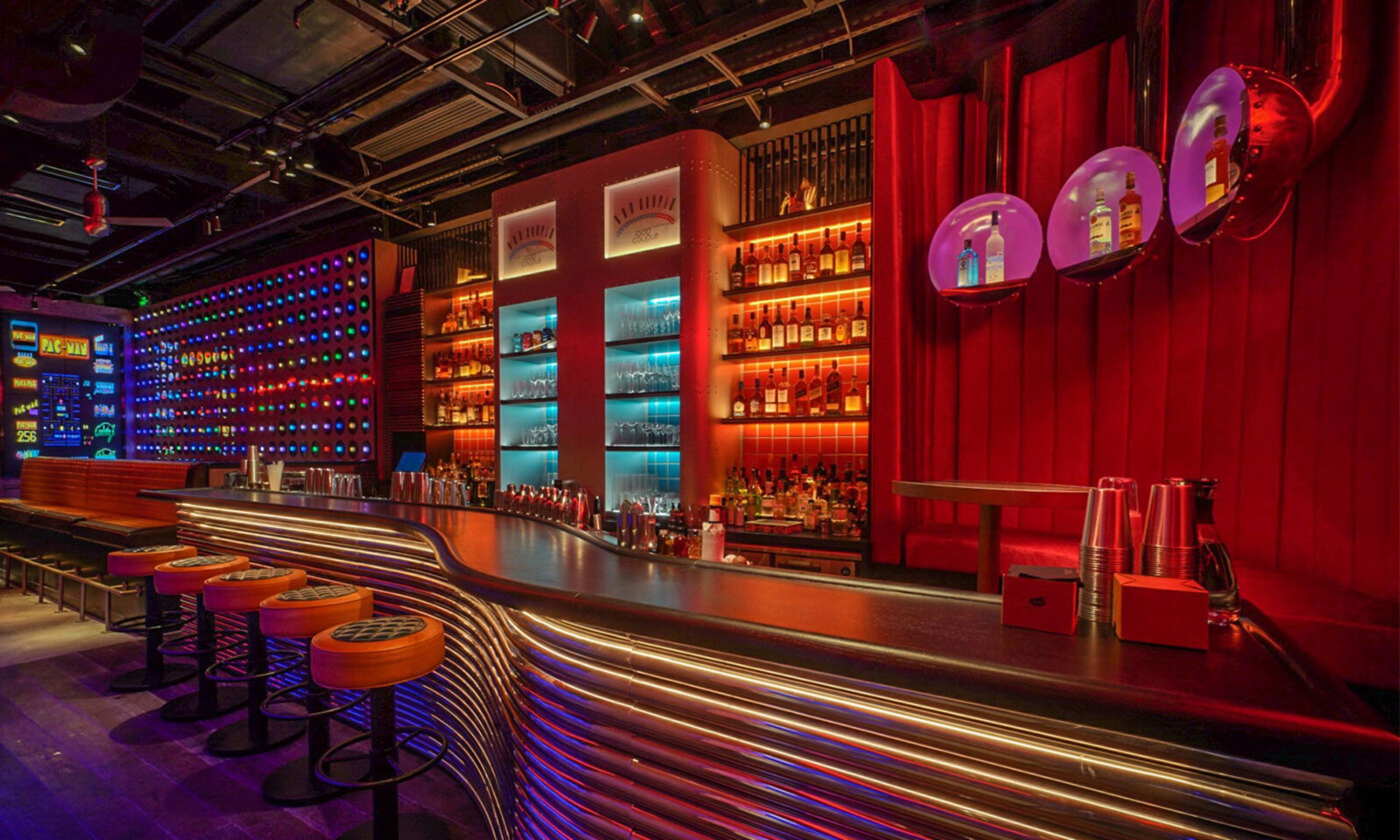 Sip & Guzzle, Bar in New York City