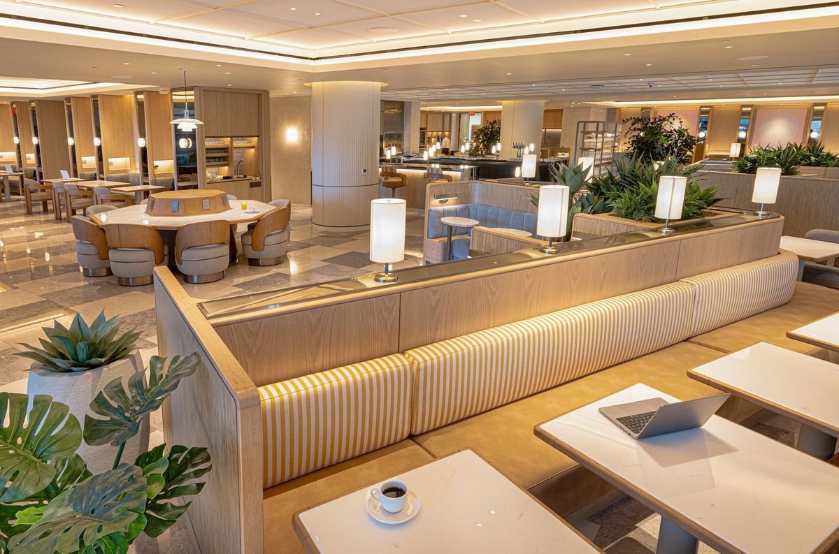 Korean Air Prestige Lounge, Bar in Los Angeles