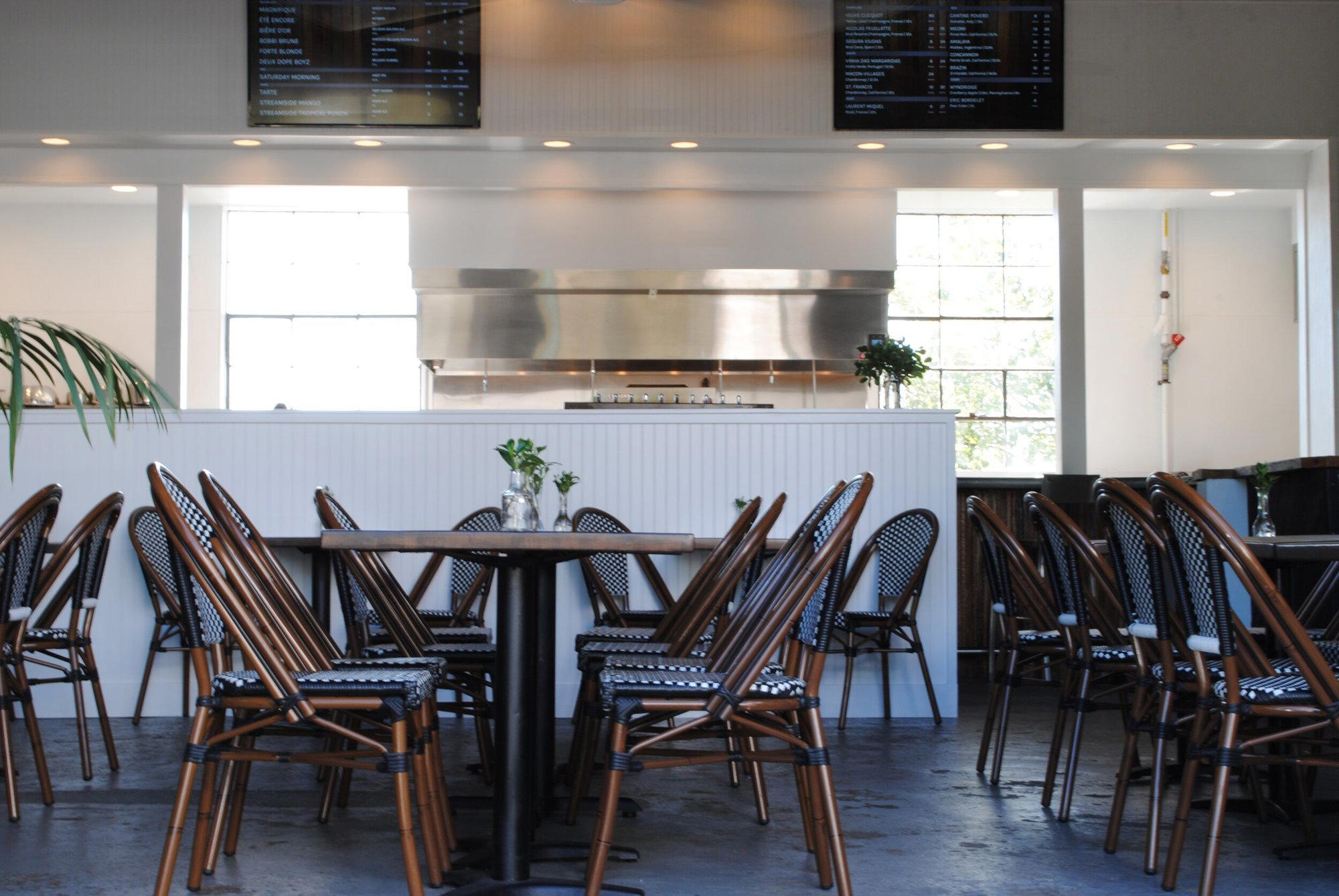 Neuse River Brewing & Brasserie bar in Raleigh, United States