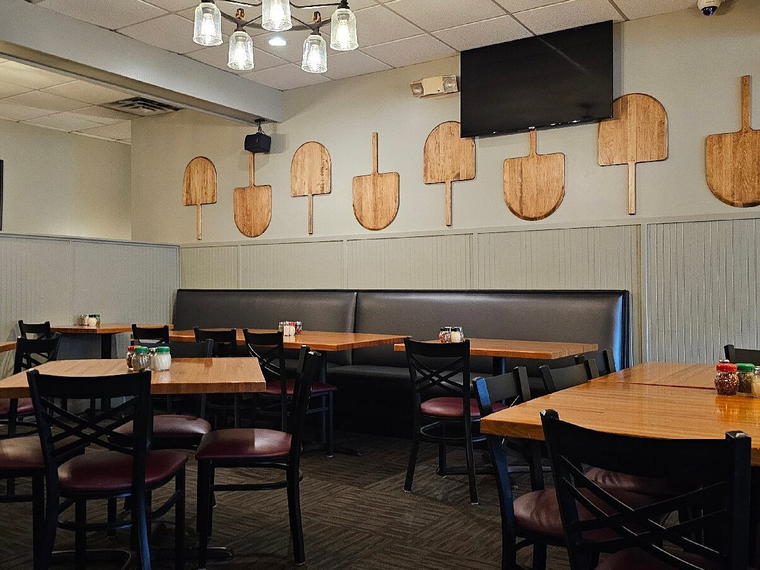 Little Italian Pizza, Naperville, United States