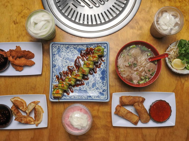 Raw Sushi Bistro, Modesto, United States