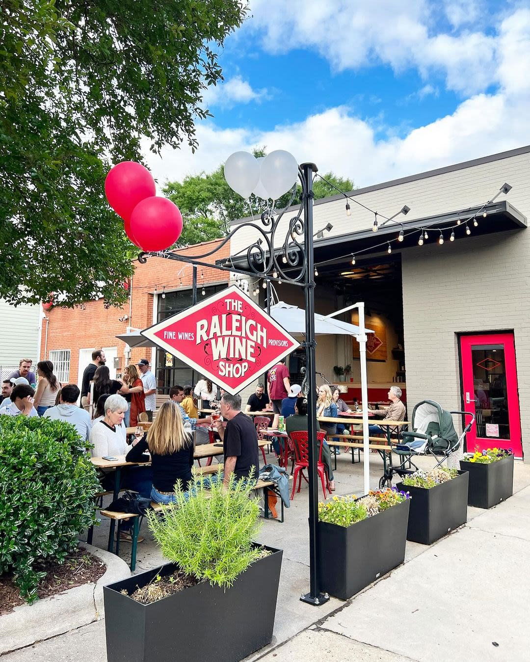 The Raleigh Wine Shop, Bar in Raleigh