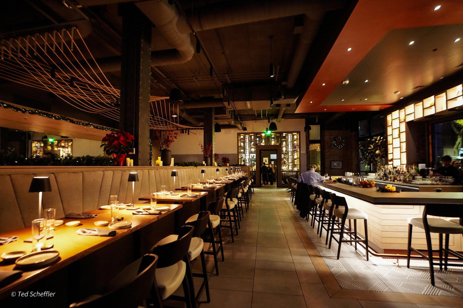 Aker Restaurant & Lounge bar in Salt Lake City