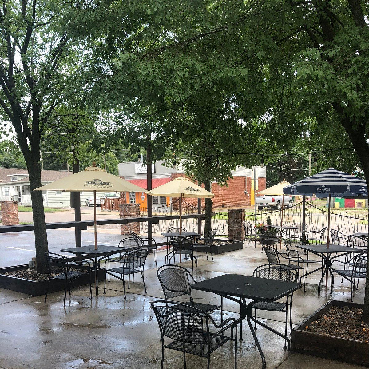 Central Flats and Taps, Knoxville, United States