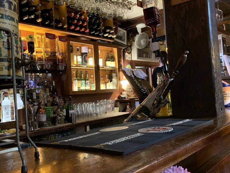 Ballynahinch Lounge, Recess, Ireland