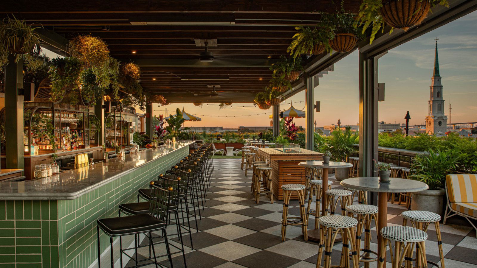 Peregrin, Bar in Savannah