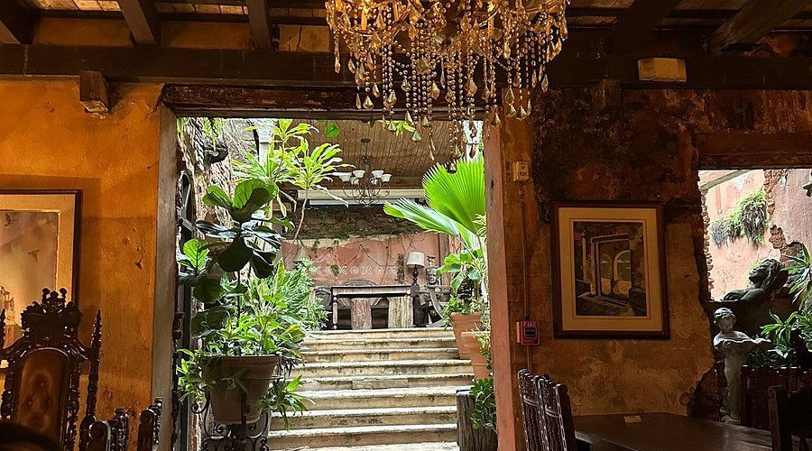 The Cannon Club, Bar in San Juan