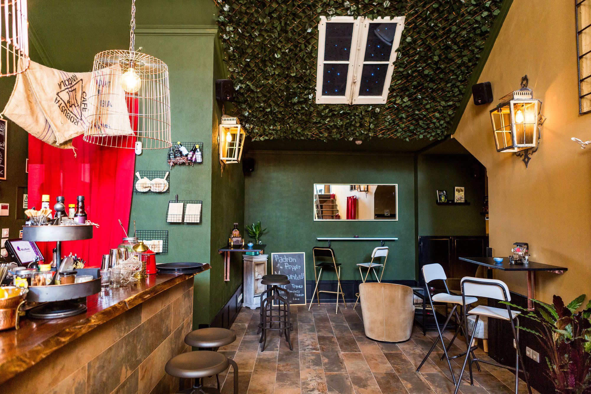 Café Klandestino, Bar in Lisbon