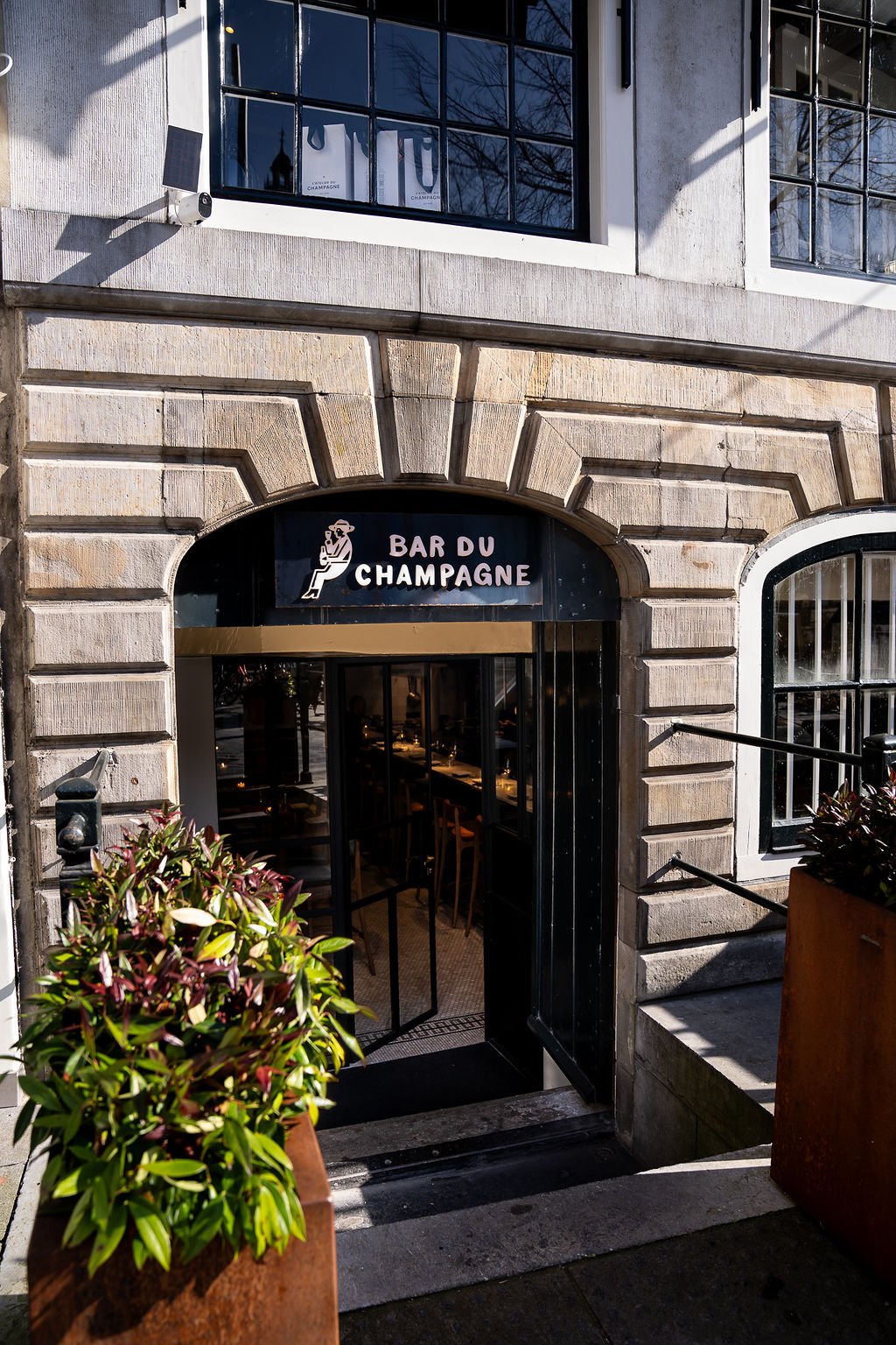 Bar du Champagne bar in Amsterdam, Netherlands