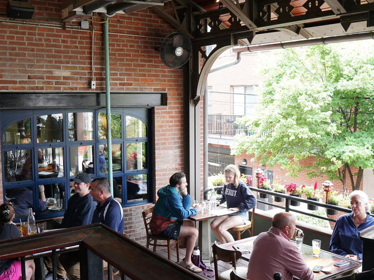 Standard Tap, Philadelphia, United States