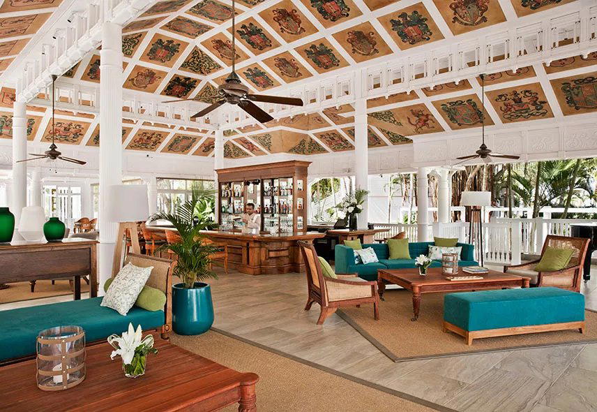 The Cavendish Bar and Lounge bar in Bel Ombre