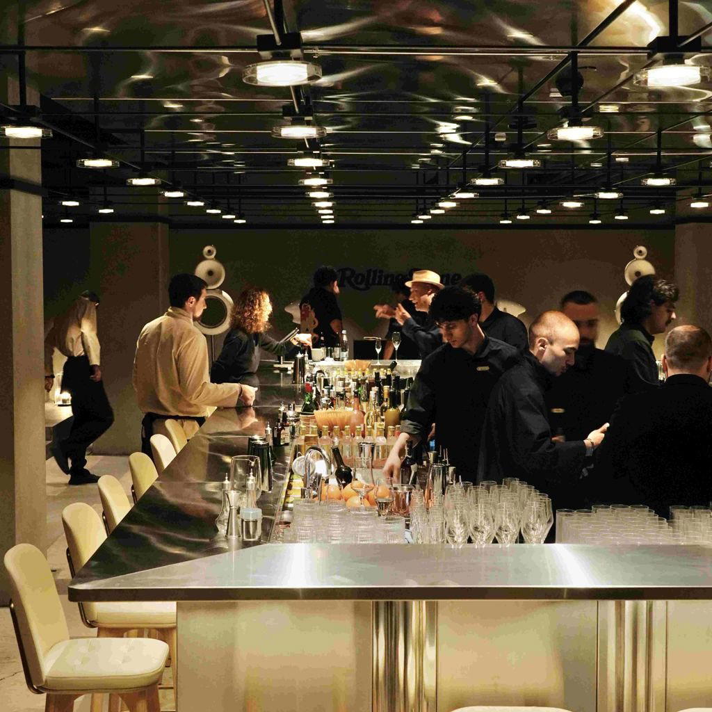 Rolling Stone Rooftop Bar bar in Tbilisi