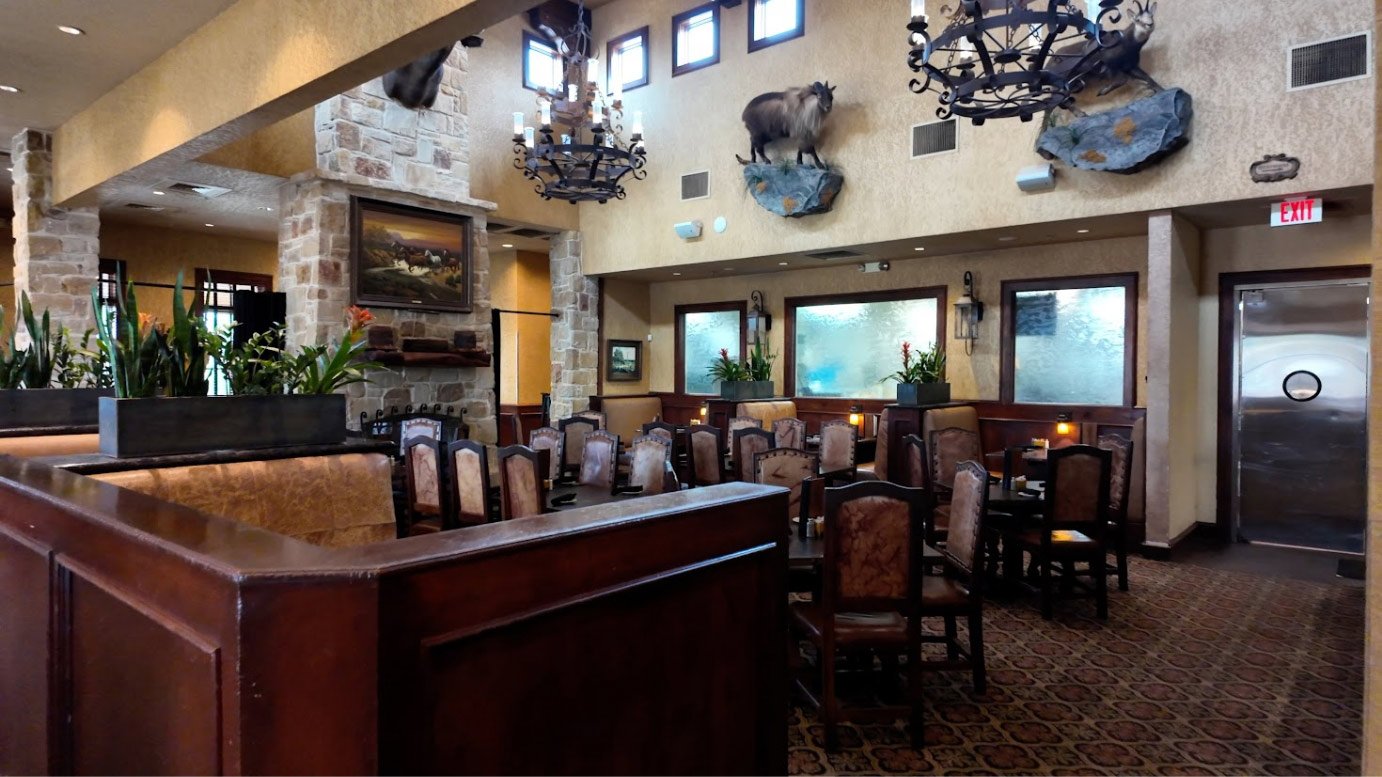 Copper Creek Restaurant bar in Abilene, United States