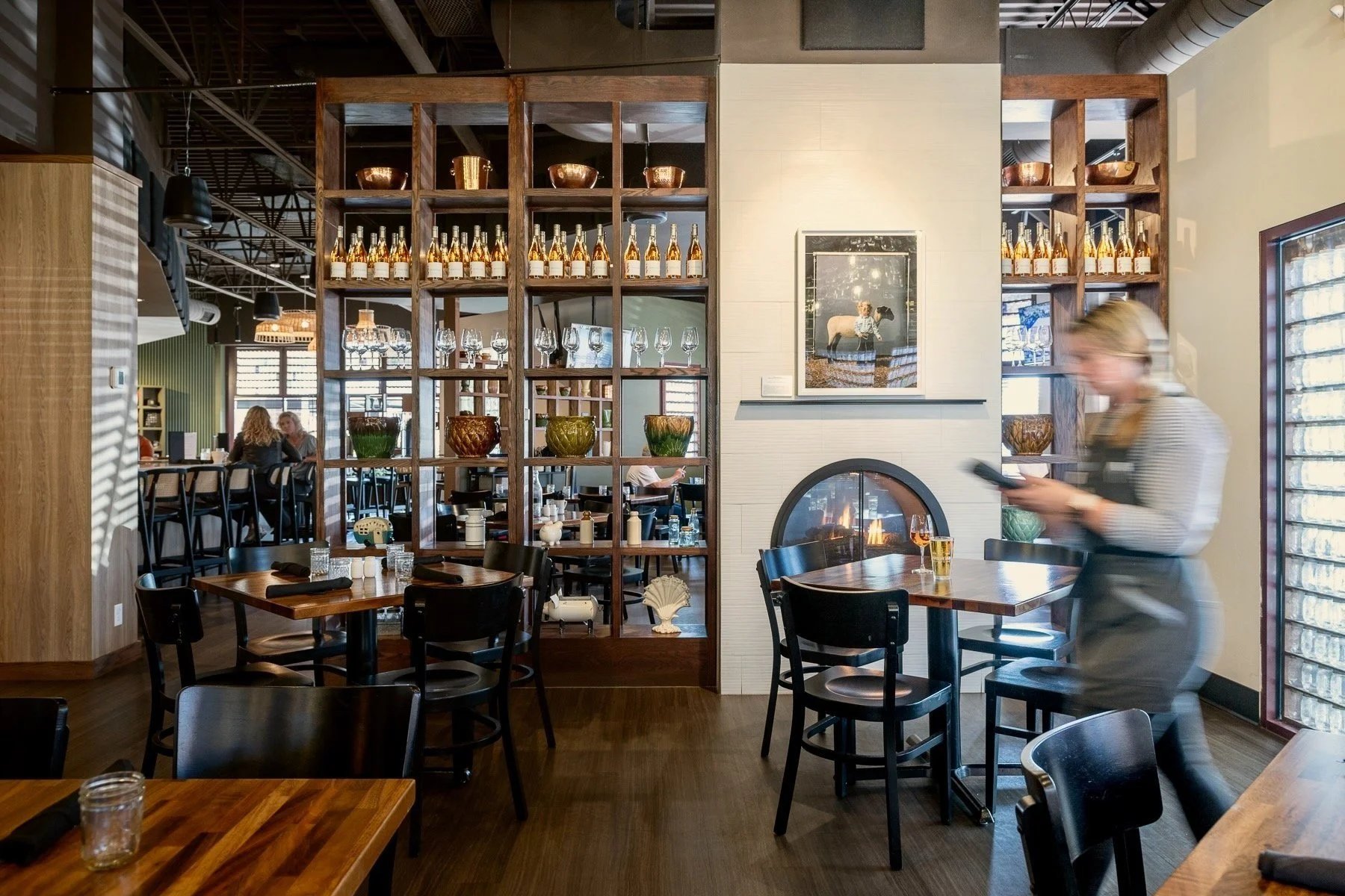 Mason Jar Kitchen & Bar bar in Eagan, United States