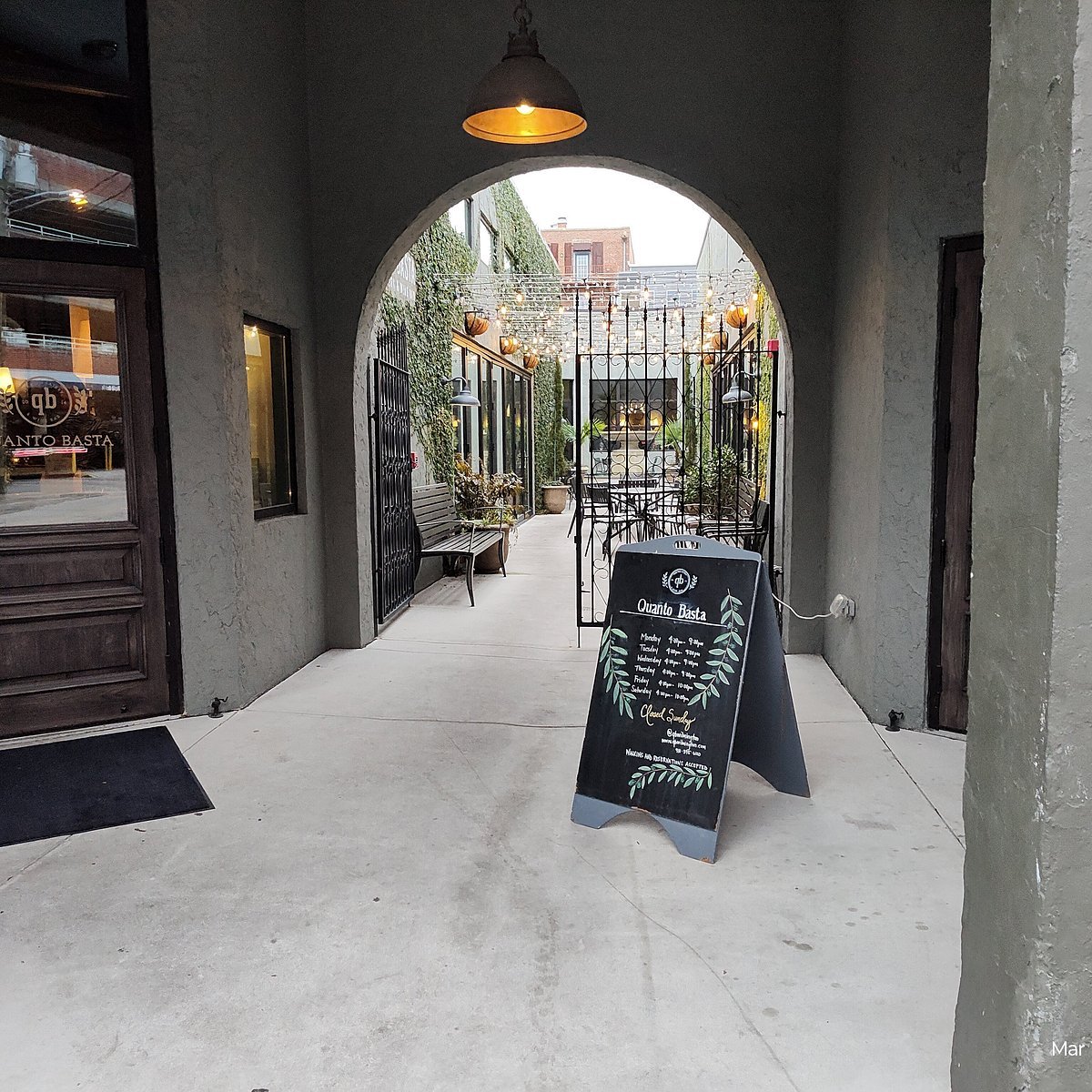 Quanto Basta Italian Eatery & Wine Bar bar in Winston Salem, United States