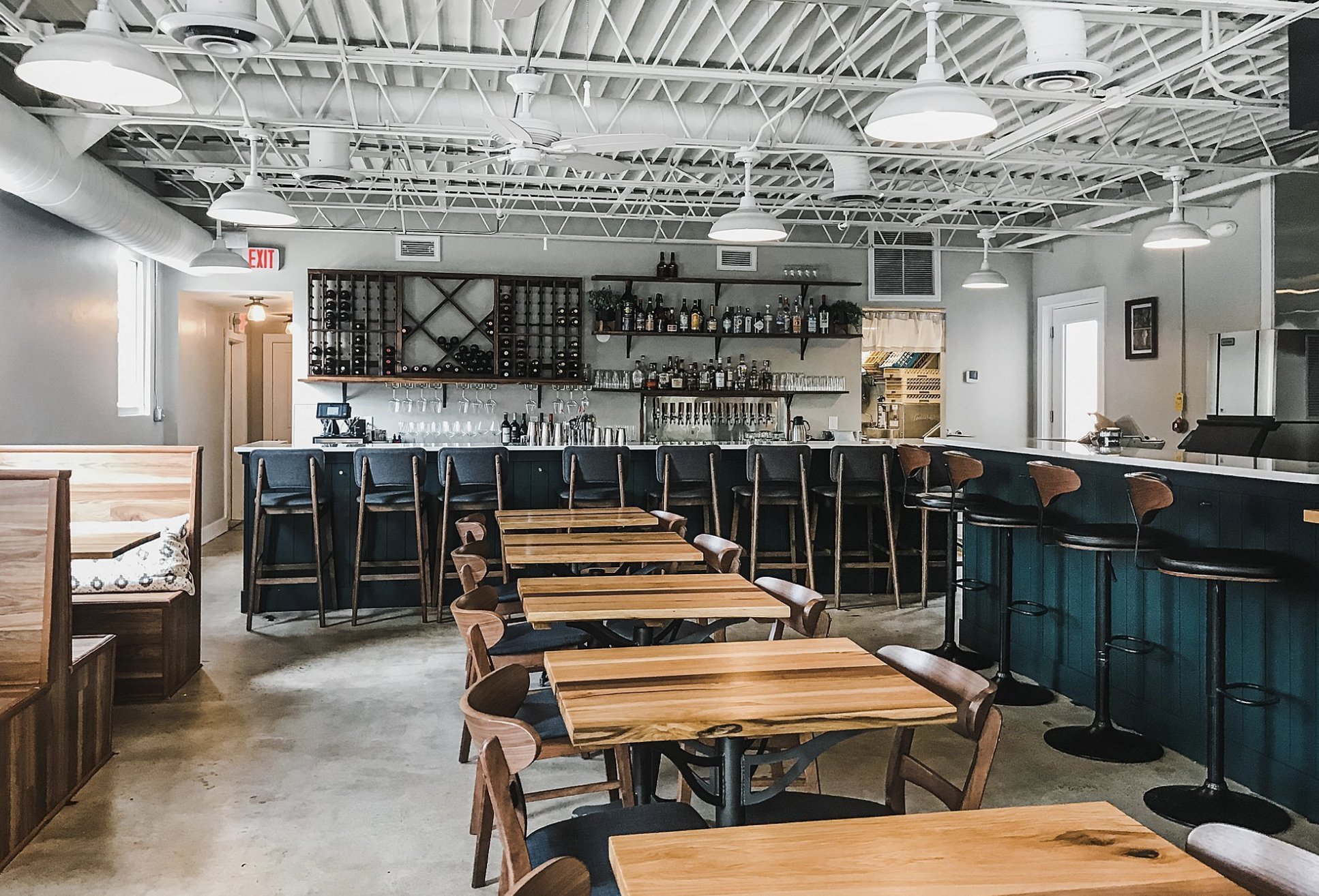 bloom Restaurant & Wine Bar bar in Roanoke, United States