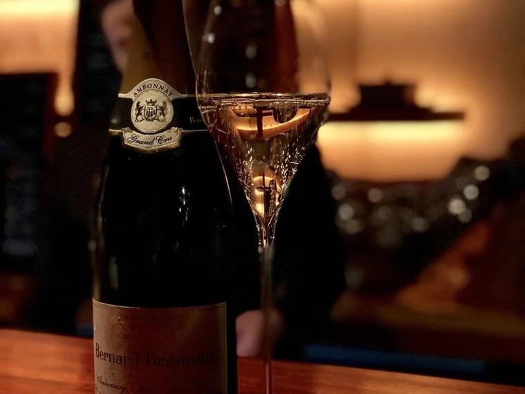 Coupe de Champagne, Kyoto, Japan