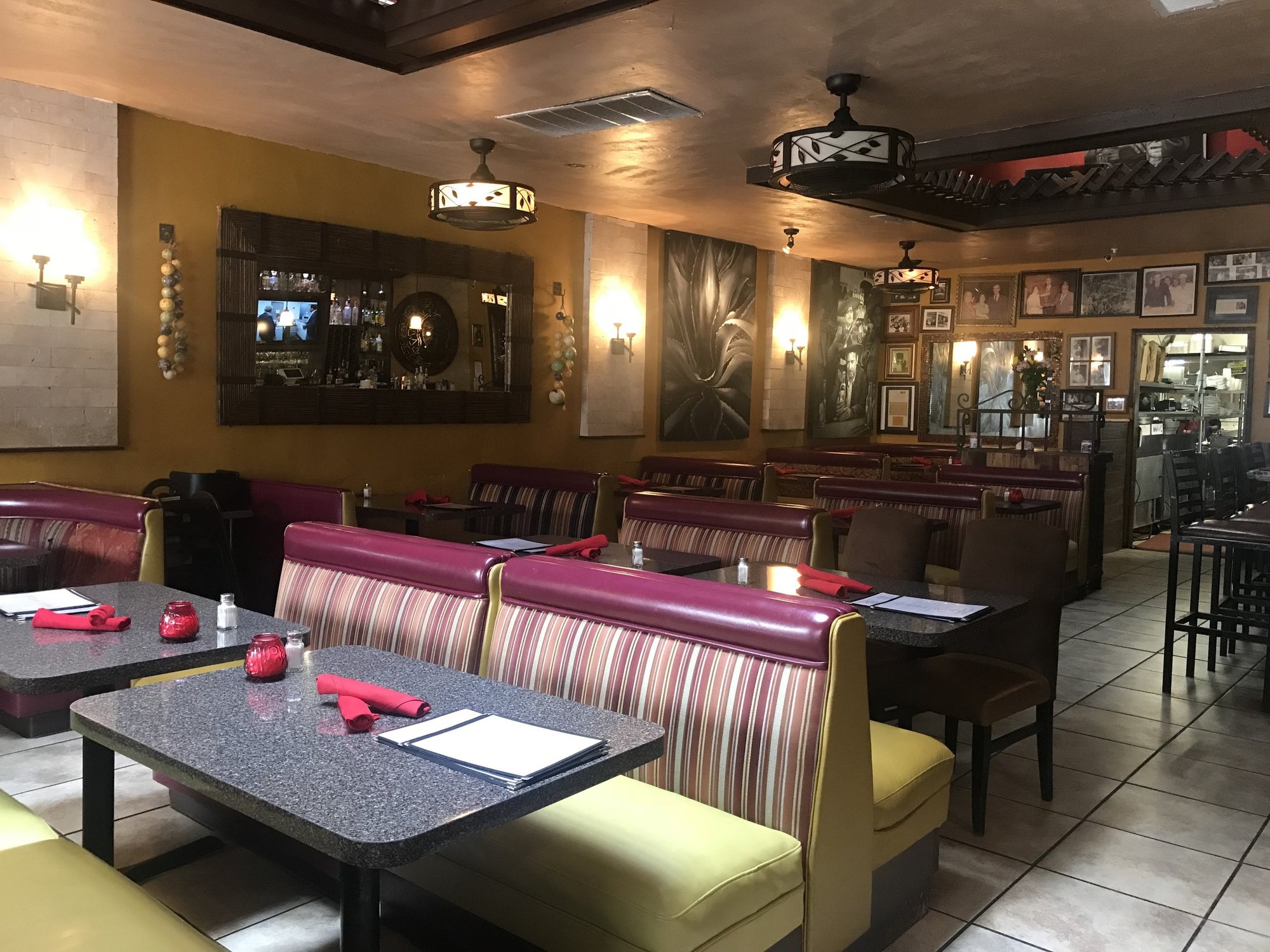 Carmelita's Méxican Restaurant bar in Roseville, United States