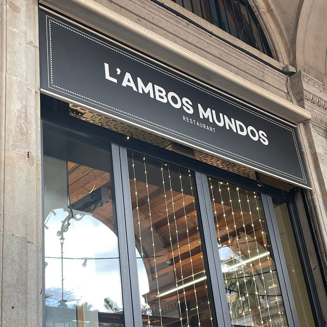 L'Ambos Mundos, Bar in Barcelona