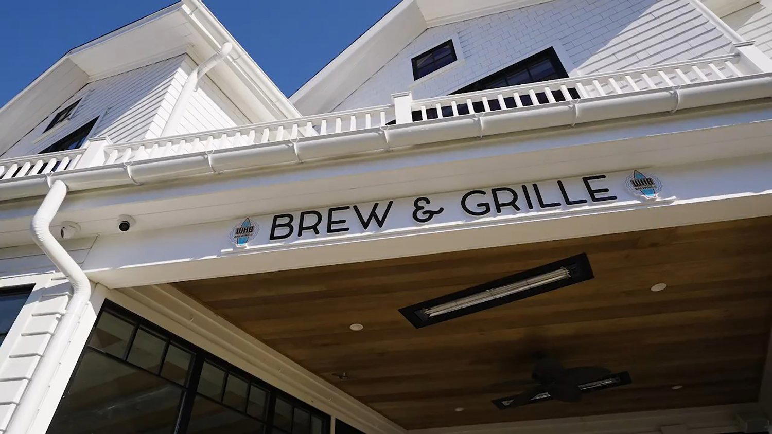 Westhampton Beach Brew & Grille bar in Westhampton Beach