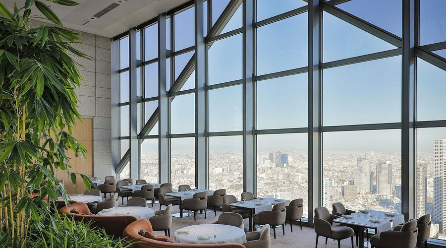 The Peak Lounge, Bar in London