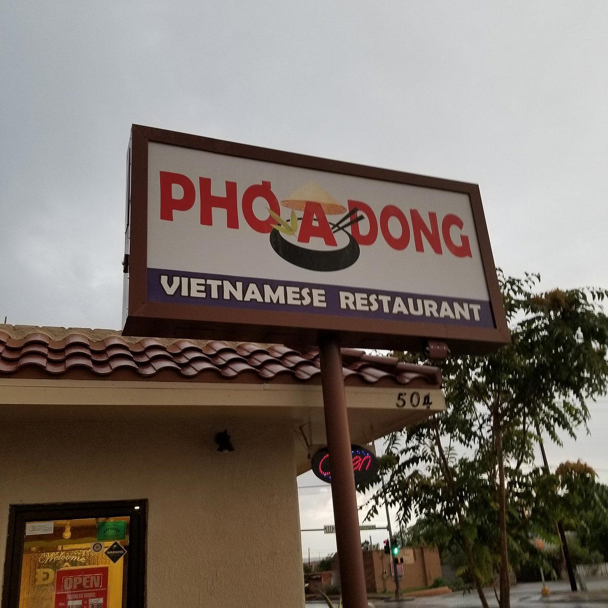 Pho A Dong Restaurant bar in Las Cruces